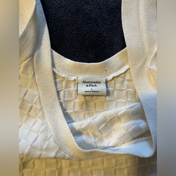 Abercrombie & Fitch Woven Style Cropped Tank - Picture 4 of 4